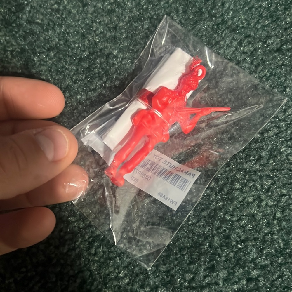Supreme parachute toy